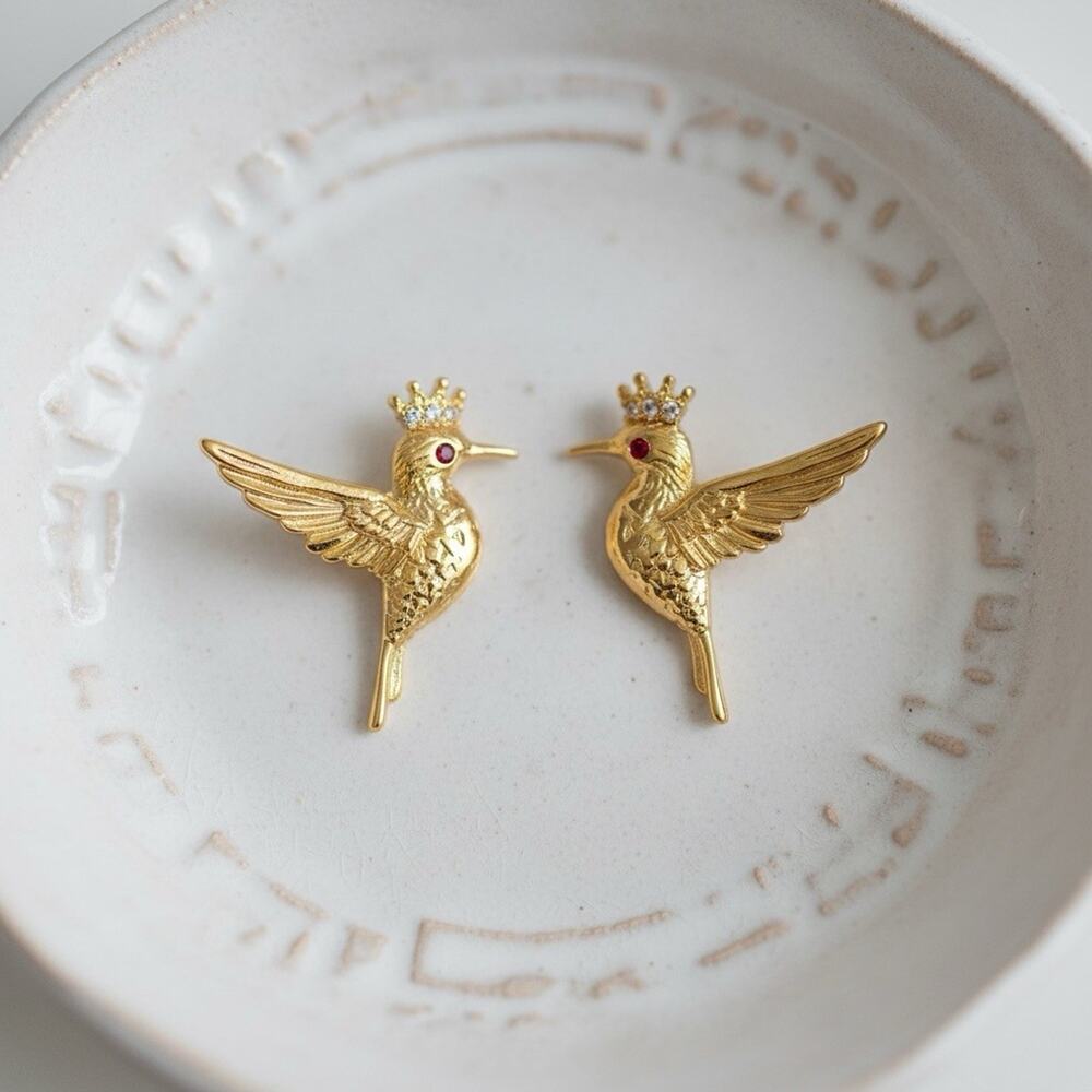 Anthro STYLE Hummingbird Bird Crown Earrings Gold Stud VTG Boho CZ Retro